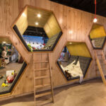 Чарівна капличка в готичному стилі перетворена на захоплюючий котедж для відпочинку