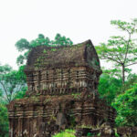 Квадратна Голова: Перша Обживана Скульптура в Світі